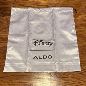 NWOT Disney x ALDO Shimmering Silver Drawstring Dust Bag / Storage Bag
